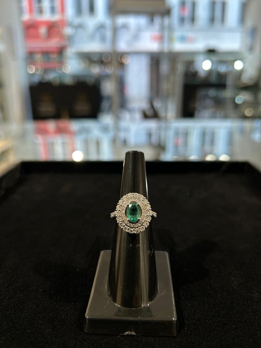 White Gold Diamond & Emerald Ring