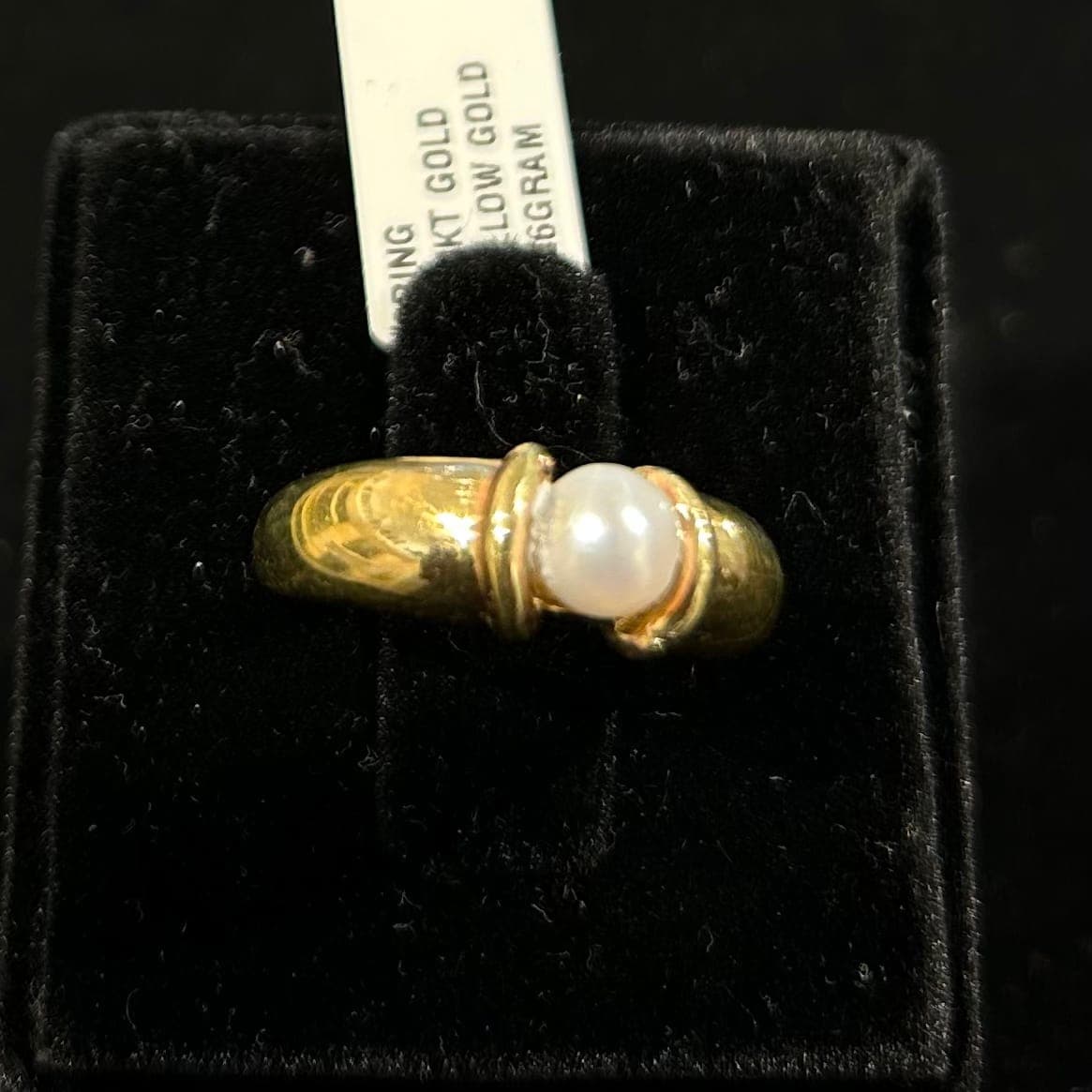 Yellow Gold Pearl Ring