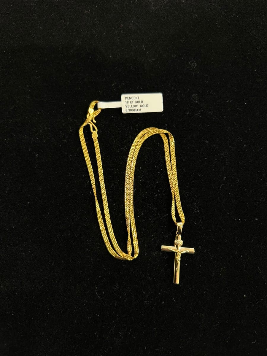Yellow Gold Pendant