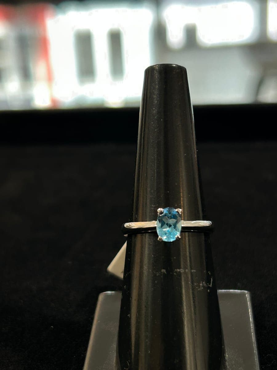 White Gold Topaz Ring